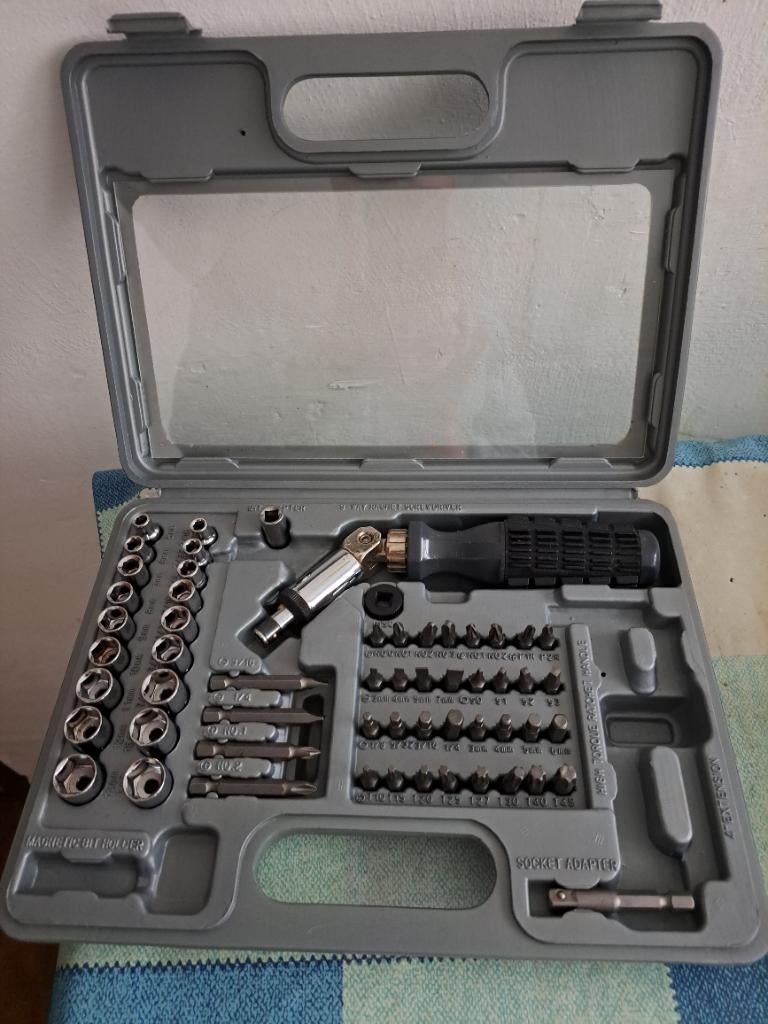 Nieuwe 3 way rachet screwdriver, Ophalen of Verzenden, Nieuw