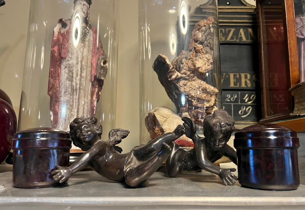 OUD LIJMPOTJE VAN BAKELIET, Ophalen of Verzenden