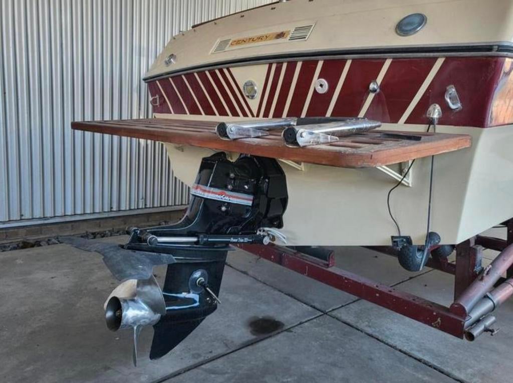 Century 210 Cuddy 1978 165PK 6 cilinder Originele klassieker, Gebruikt, Ophalen of Verzenden, 50 pk of meer, Binnenboordmotor