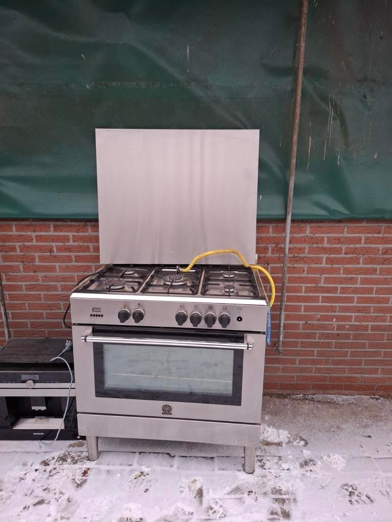 La Germania Fornuis - Gas - Vrijstaand, Gebruikt, 60 cm of meer, Gas, Vrijstaand