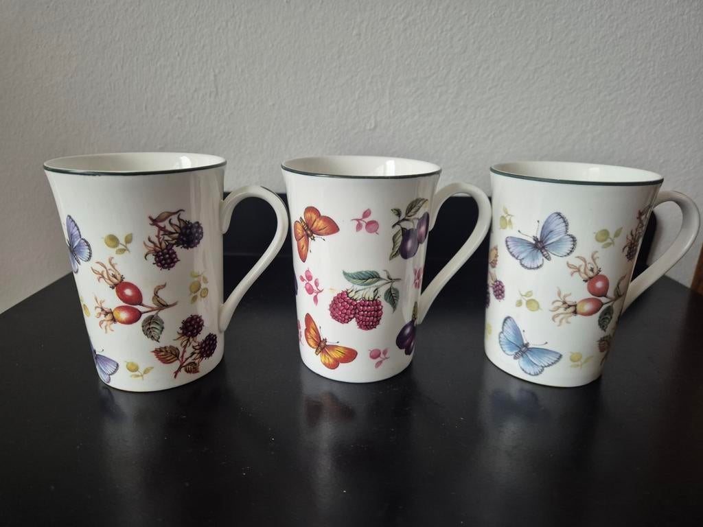 Bone china england porselein, Ophalen of Verzenden, Zo goed als nieuw, Porselein