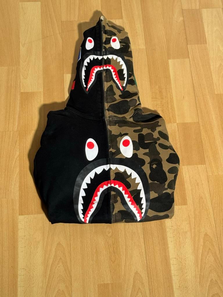 Vintage Bape Shark Hoodie - Camo/Zwart - Maat S - 2012, Kleding | Heren, Truien en Vesten, Ophalen of Verzenden