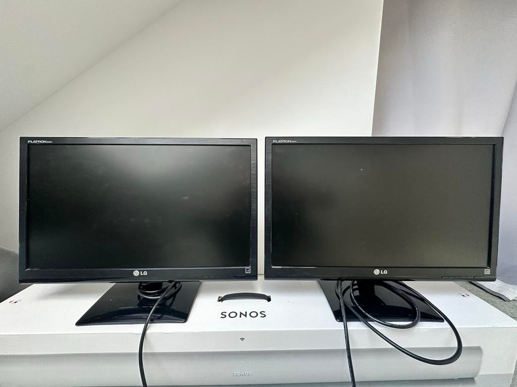 2x LG Flatron E2441T 24 inch Monitor, Computers en Software, Monitoren, Gebruikt, 60 Hz of minder, DVI, LED, Full HD, 5 ms of meer