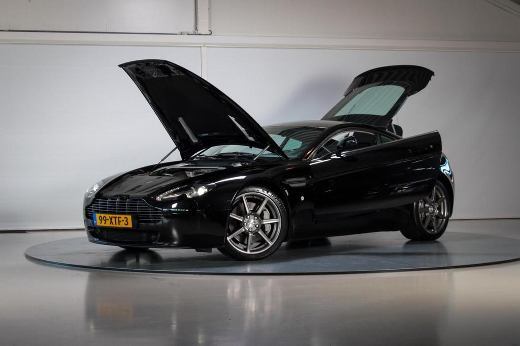 Aston Martin V8 Vantage 4.3 V8, Achterwielaandrijving, Gebruikt, Zwart, Bedrijf