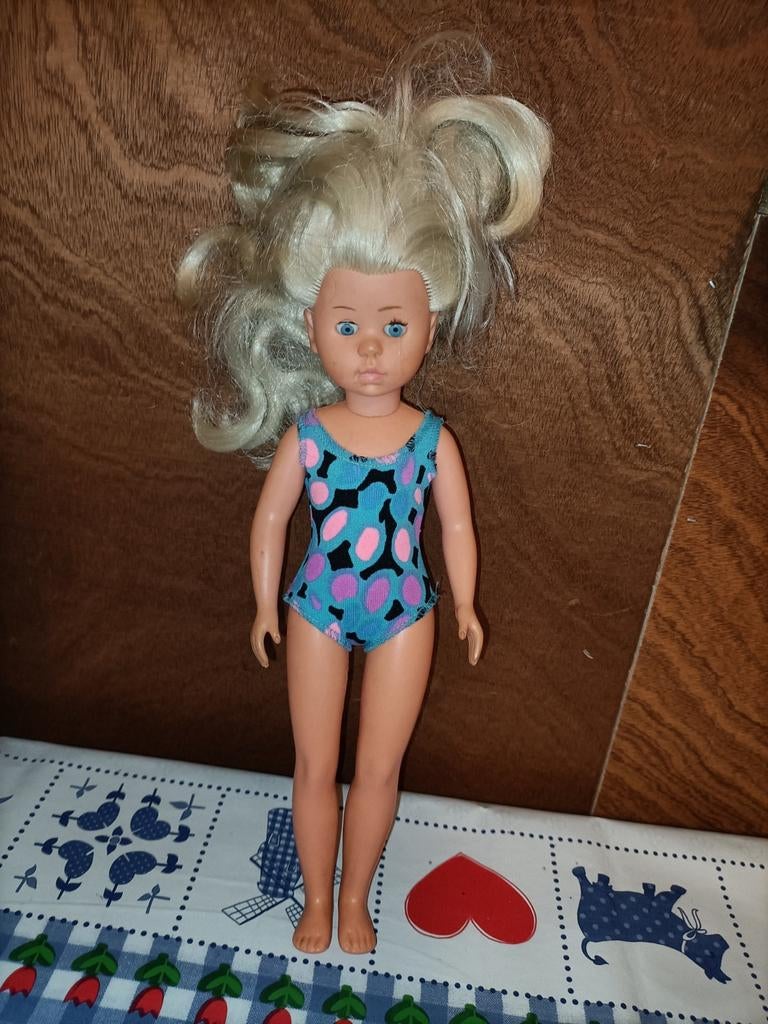 Hema Nancy pop met badpak uit jaren 70 Made in Italy, Verzamelen, Poppen, Ophalen of Verzenden, Zo goed als nieuw, Pop