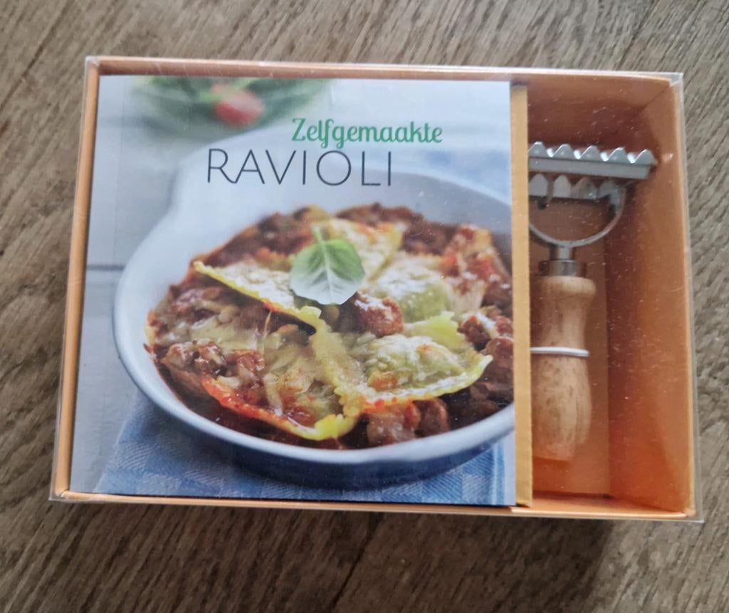 Nieuw ravioli cadeaupakketje - Zelf ravioli maken!, Ophalen of Verzenden, Nieuw