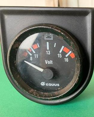 Voltmeter 12 Volt, Verzenden, Gebruikt