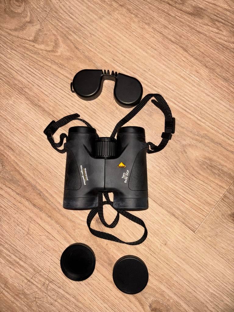 Bynolyt Verrekijker 8 x 32 nieuw nog noot gebruikt, Gebruikt, 8 tot 12x, Met hoes of tas, Porro (met knik)