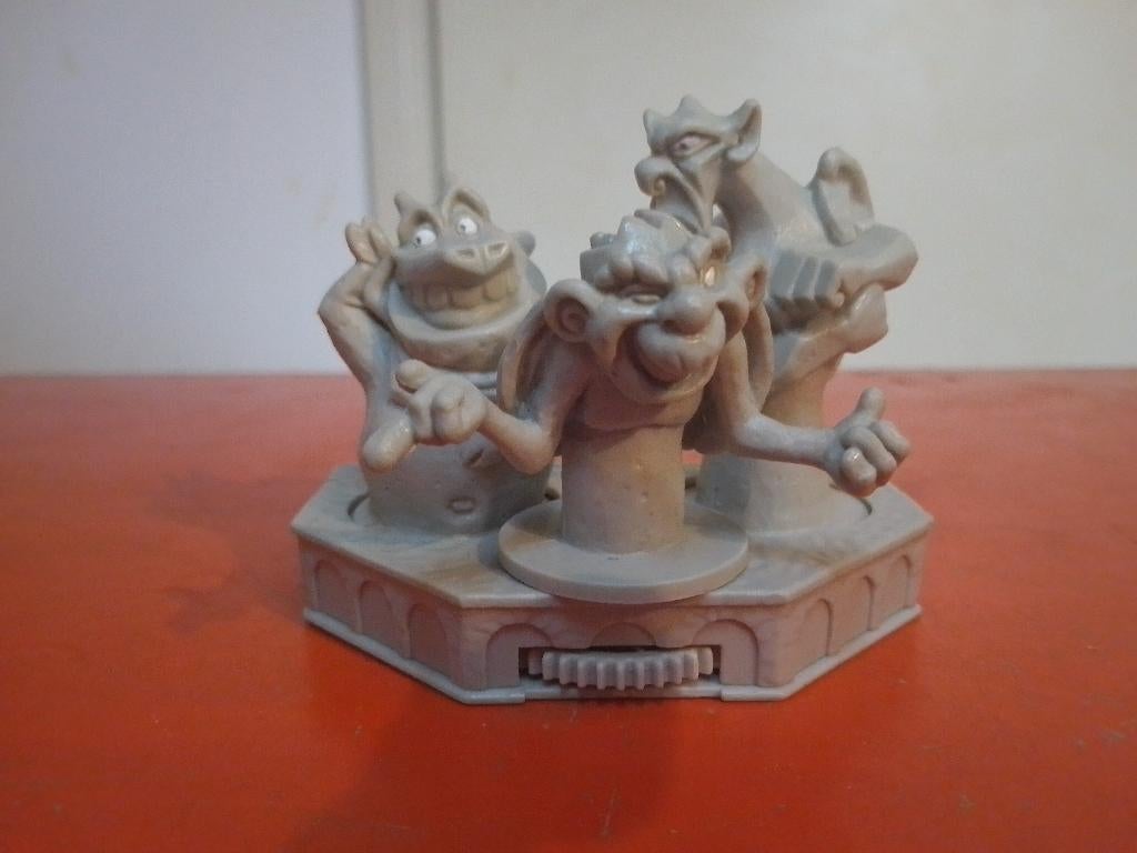 Klokkenluider van de notre dame (happy meal 1996), Verzamelen, Ophalen of Verzenden, Overige figuren, Beeldje of Figuurtje