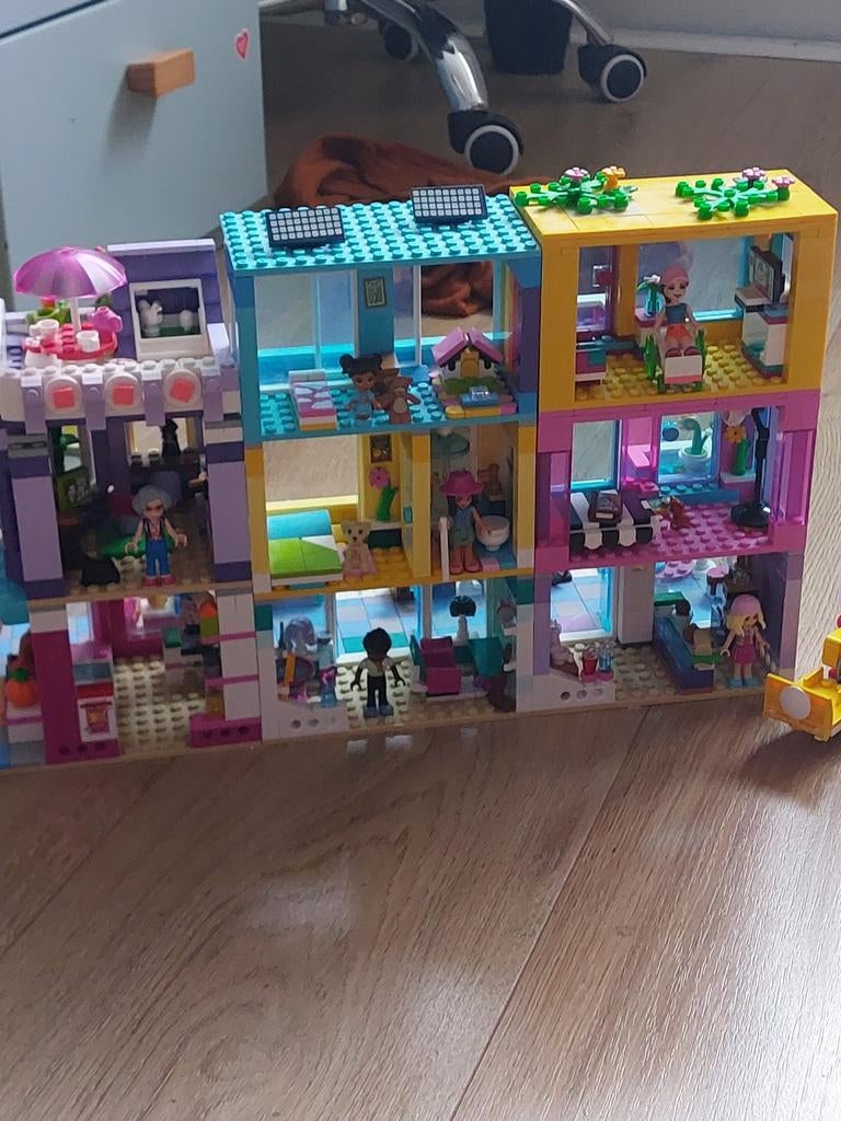 Lego Friends 41704  Hoofdstraatgebouw/Winkelstraat, Ophalen of Verzenden, Zo goed als nieuw, Complete set, Lego