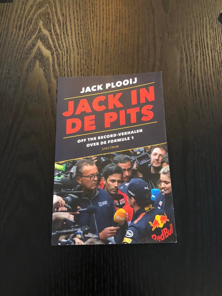 Boek Jack in de pits, Ophalen of Verzenden, Zo goed als nieuw, Balsport