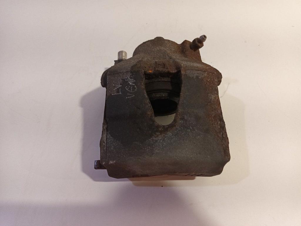 Remklauw links voor Volkswagen Golf, Onderdelen@venauto.nl, Van der Ven Autorecycling B.V., Gebruikt, Ettenseweg 76, 4706 PB Roosendaal, The Netherlands