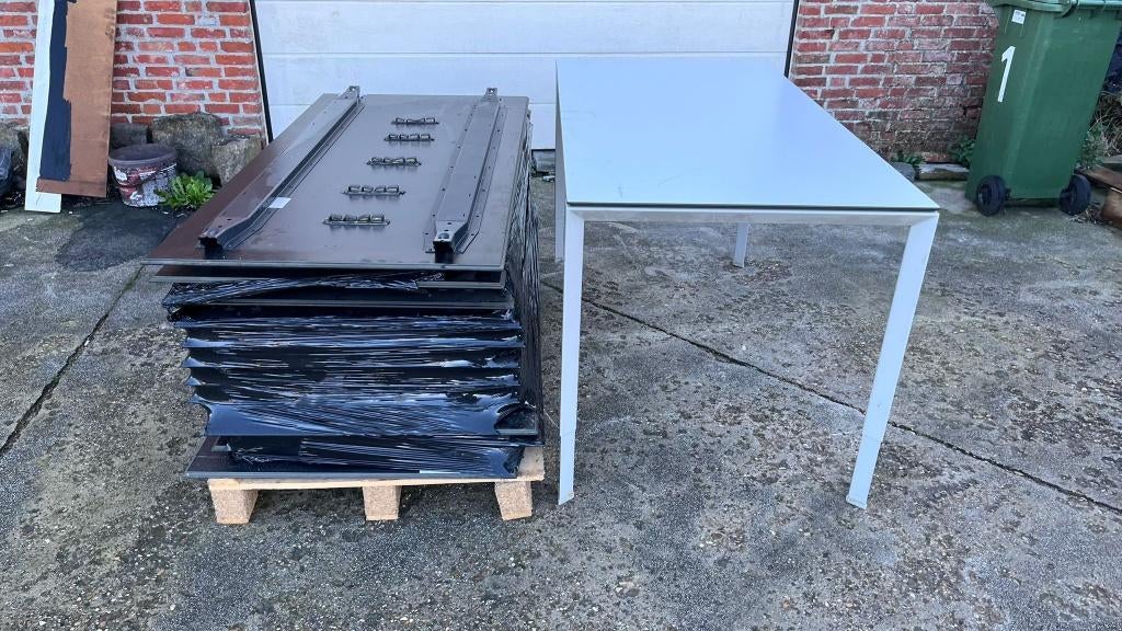 Ahrand tafels verstelbaar met volkern blad – 25 stuks, Ophalen, In hoogte verstelbaar, Gebruikt