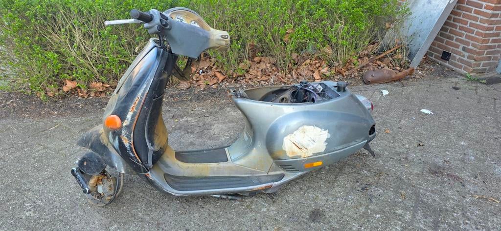 Vespa et2 gratis, Ophalen, Gebruikt, Vespa