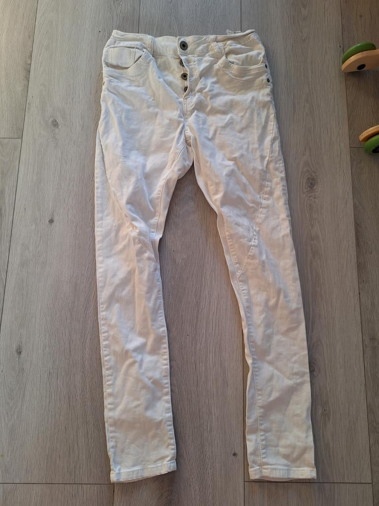 Witte jeans van Lexxury, maat 36, Kleding | Dames, Spijkerbroeken en Jeans, Verzenden, Wit, Zo goed als nieuw, W28 - W29 (confectie 36)