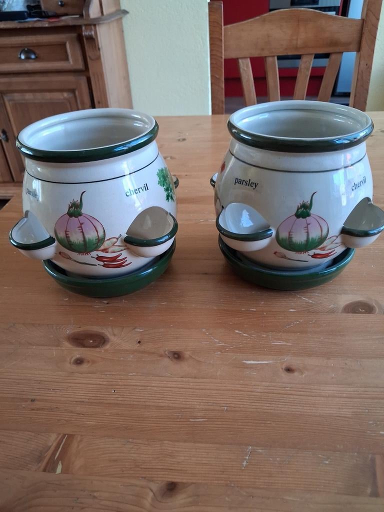 Kruidenpotten met vaste lekbak, Ophalen, Gebruikt, Rond, Aardewerk