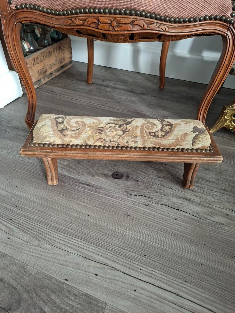 Antiek brocante houten vensterbankje /  voetenbankje bekleed, Ophalen of Verzenden