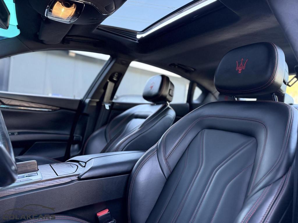 Maserati Quattroporte 3.0 S Q4 411pk Navigatie/Stoelverwarm, Automaat, Gebruikt, Euro 6, Zwart