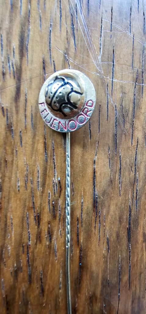 Gouden Feijenoord speld, Verzenden, Zo goed als nieuw