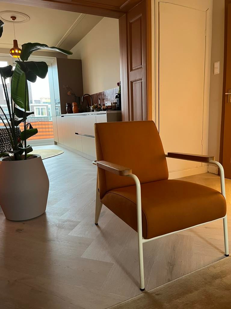 Vitra Fauteuil de salon jean prouvé, 75 tot 100 cm, Ophalen of Verzenden, Zo goed als nieuw, Stof