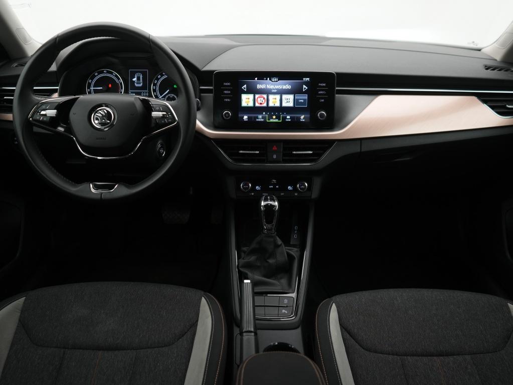 Skoda Kamiq 1.5 TSI DSG 150PK Style | Camera | Carplay navig, 12 maanden, Stof, 4 cilinders, Bedrijf