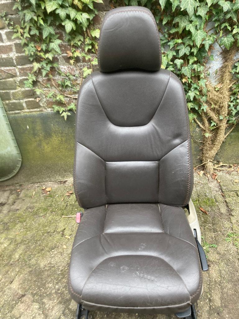 Bruin leren bestuurdersstoel Volvo XC70, Ophalen, Gebruikt, Volvo