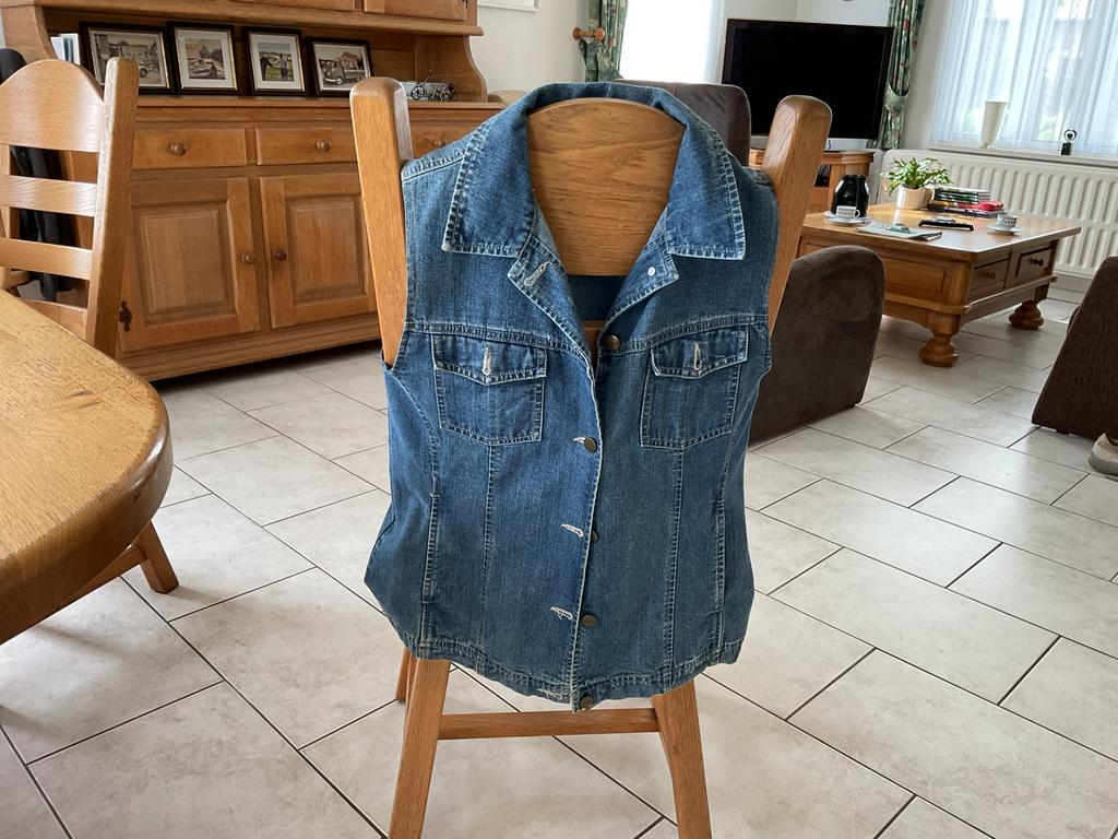 Bodywarmer van spijkerstof. Maat zie foto Teab, Kleding | Dames, Ophalen of Verzenden
