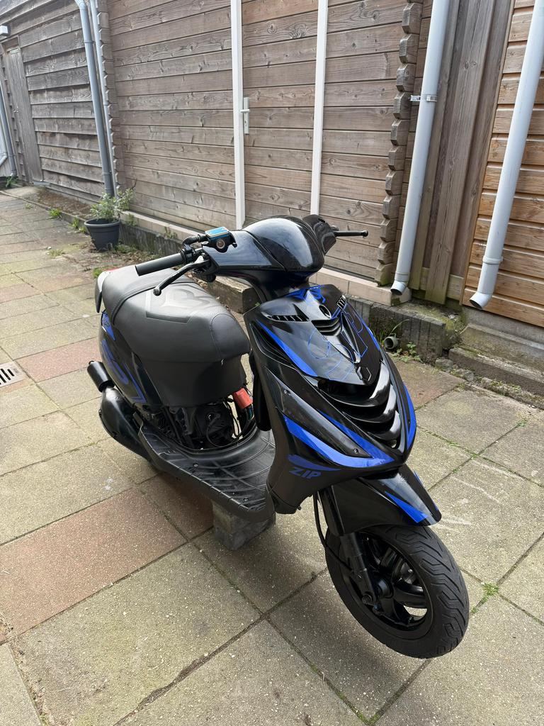 Zip 70 stage 2, brom, zonder wok (gereviseerd), SUPER FRIS!!, Fietsen en Brommers, Ophalen, Zo goed als nieuw, Overige typen, Piaggio