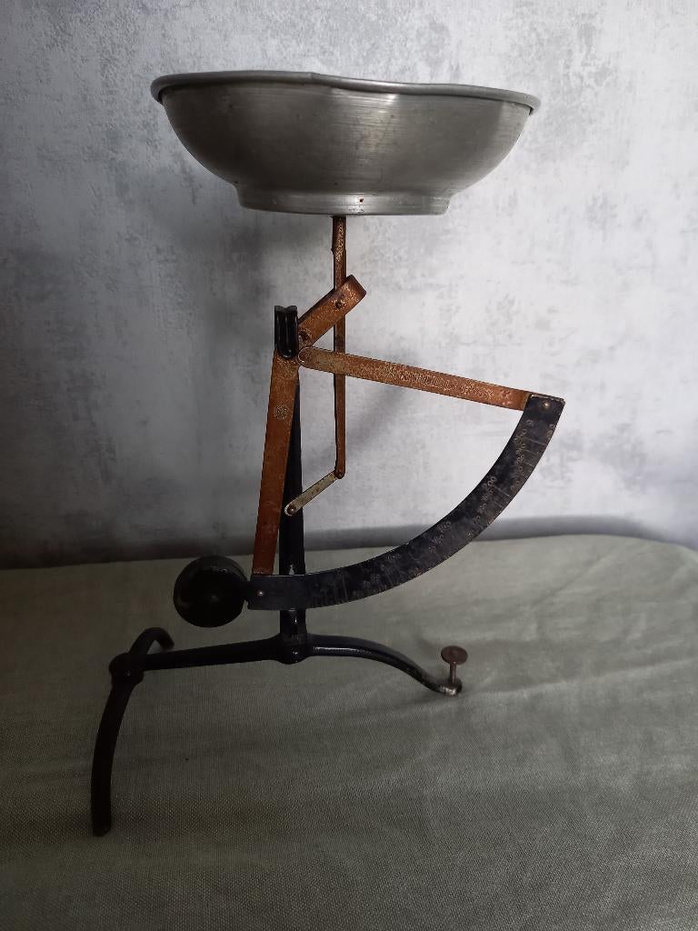 Antieke Weegschaal / Brievenweegschaal, Ophalen of Verzenden