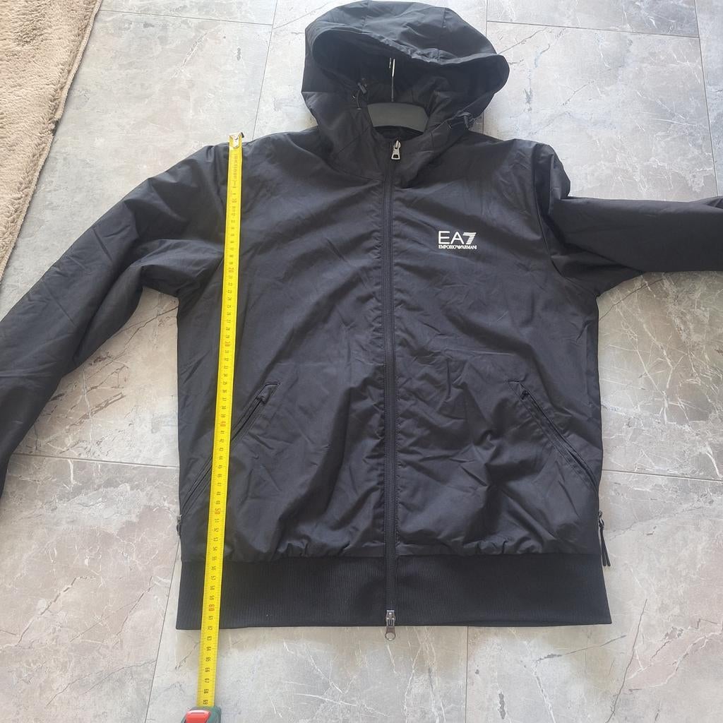 EA7 Emporio Armani Zwarte Jas Maat M, EA7 Emporio Armani, Maat 48/50 (M), Zwart, Ophalen of Verzenden