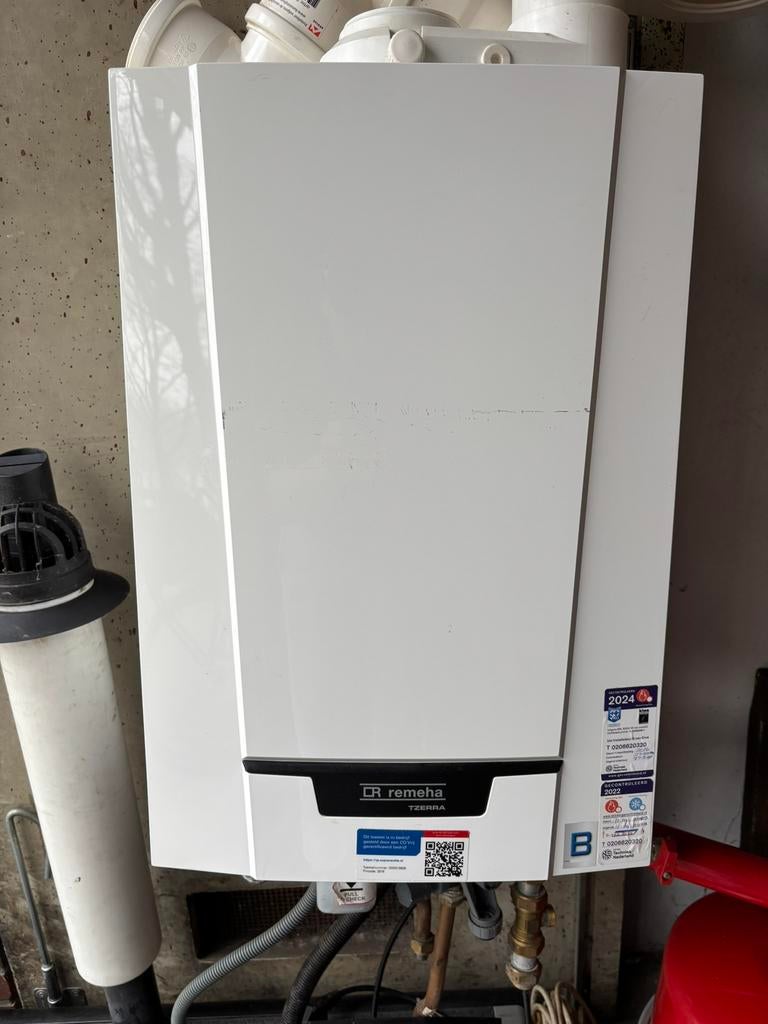 Remeha tzerra M 28c plus met isense, Ophalen, 30 tot 80 cm, Cv-ketel of Combi-ketel, Minder dan 60 cm