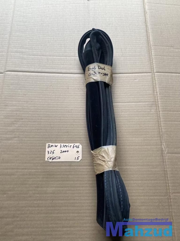 BMW E46 CABRIO dakrubber achterste deel, Petuelring 130
80788  Munich, DE, Gebruikt, Info@bmw.de, Ophalen of Verzenden
