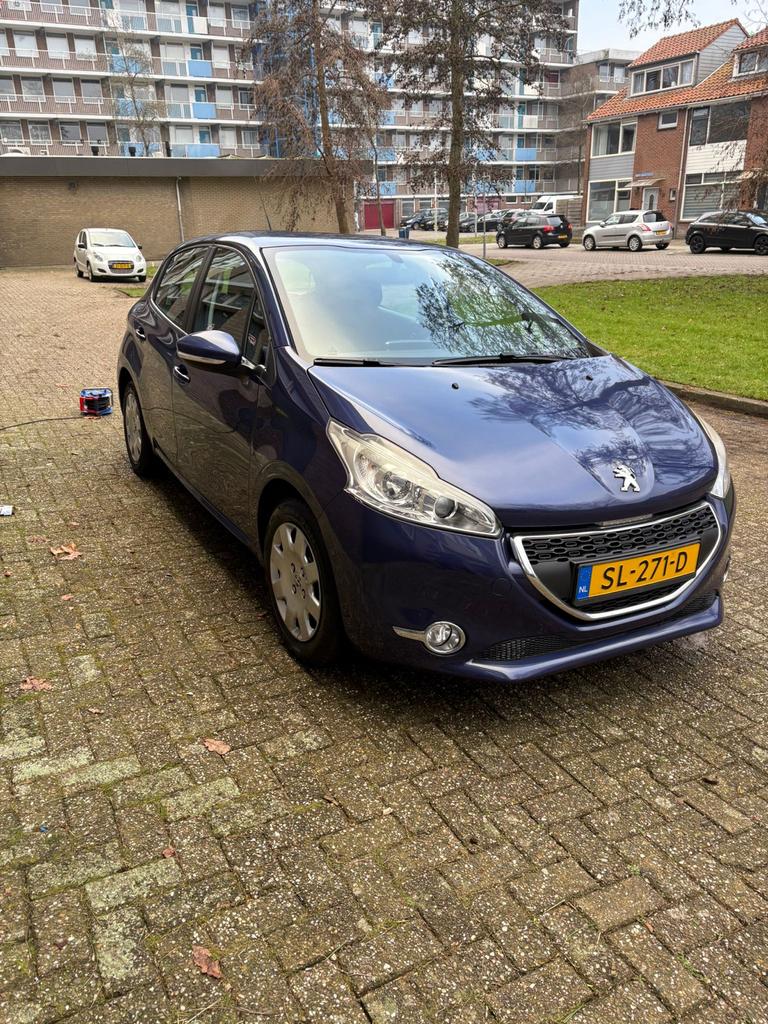 Peugeot 208 1.2 VTI 60KW/82PK 5-D 2013 Blauw, Auto's, Peugeot, Voorwielaandrijving, 31 €/maand, 1199 cc, Blauw