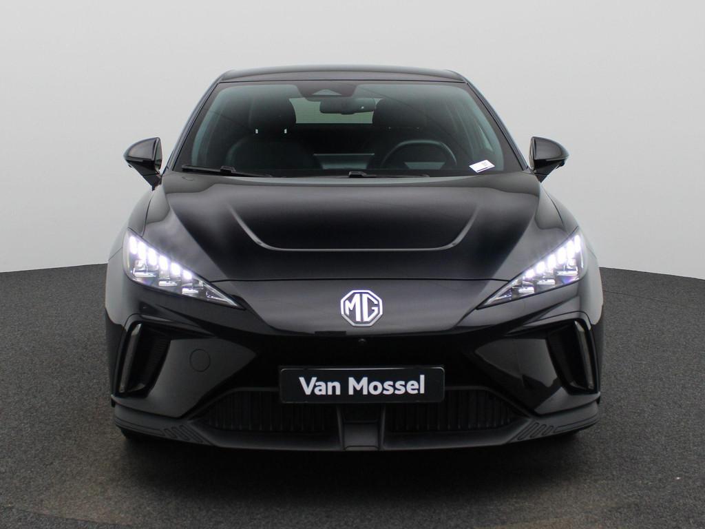 MG MG4 64 kWh Luxury | Parkeer camera | Apple car play / And, Auto's, MG, Automaat, 12 maanden, Gebruikt, 1675 kg