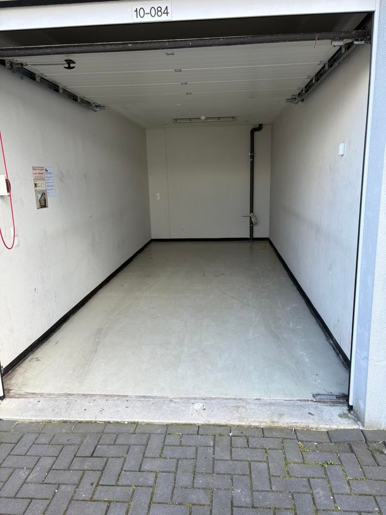 Garagebox Te Huur per direct 21m2