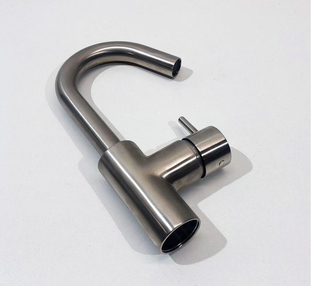 XENZ DUERO EENGREEPS WASTAFELKRAAN MET DRAAIBAAR UITLOOP RVS, Niet ingevuld, Niet ingevuld, Nieuw, Ophalen of Verzenden