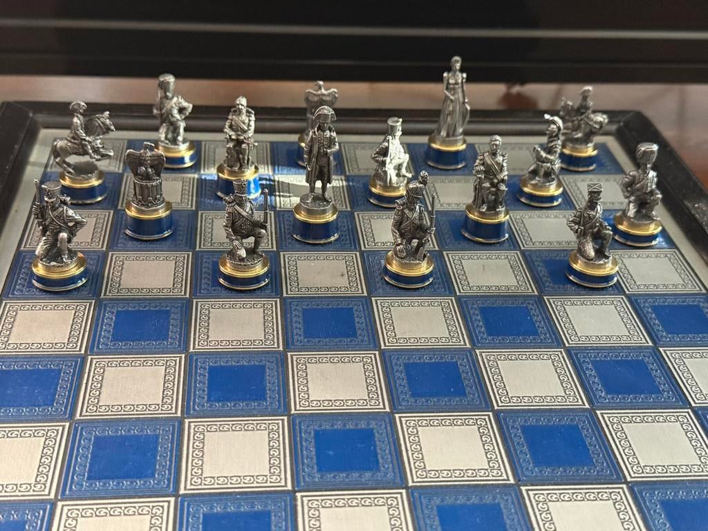 Schaakspel met tinnensoldaatjes de slag bij Waterloo, Een of twee spelers, Ophalen of Verzenden, Zo goed als nieuw