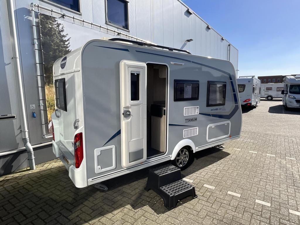 Caravelair Antares Titanium 390 COMPACT-VOORTENT, Bedrijf, Treinzit, 4 tot 5 meter, Schokbreker