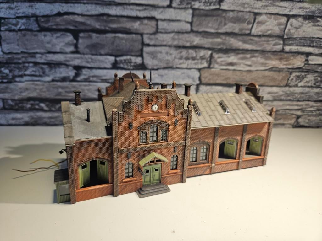Mooi oud fabrieksgebouw industrie N spoor trein 1:160, Hobby en Vrije tijd, Modeltreinen | N-Spoor, Overige merken, Gebruikt, Gelijkstroom of Wisselstroom