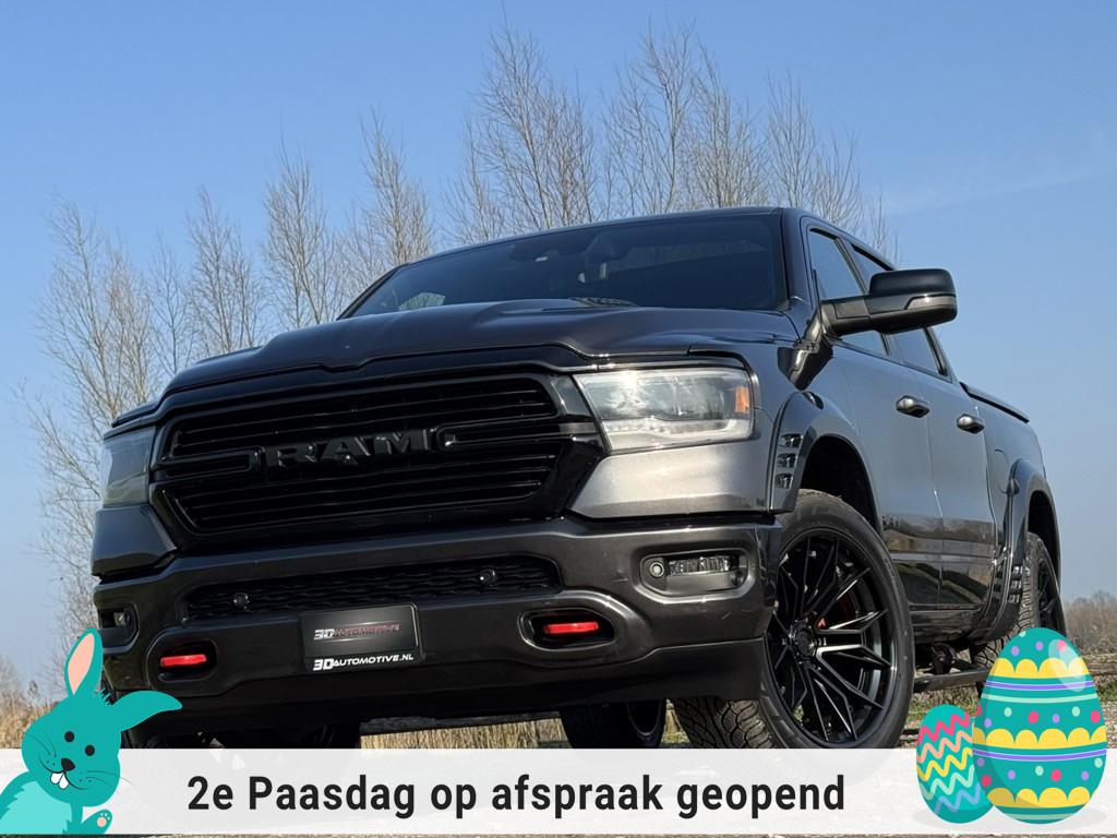 Dodge Ram 1500 LARAMIE NIGHT WIDEBODY 5.7L V8, LUCHTV, HUD,, Auto's, Automaat, Gebruikt, 5654 cc, Bedrijf