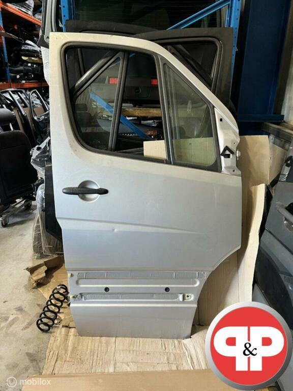 Rechts voorportier VW Crafter