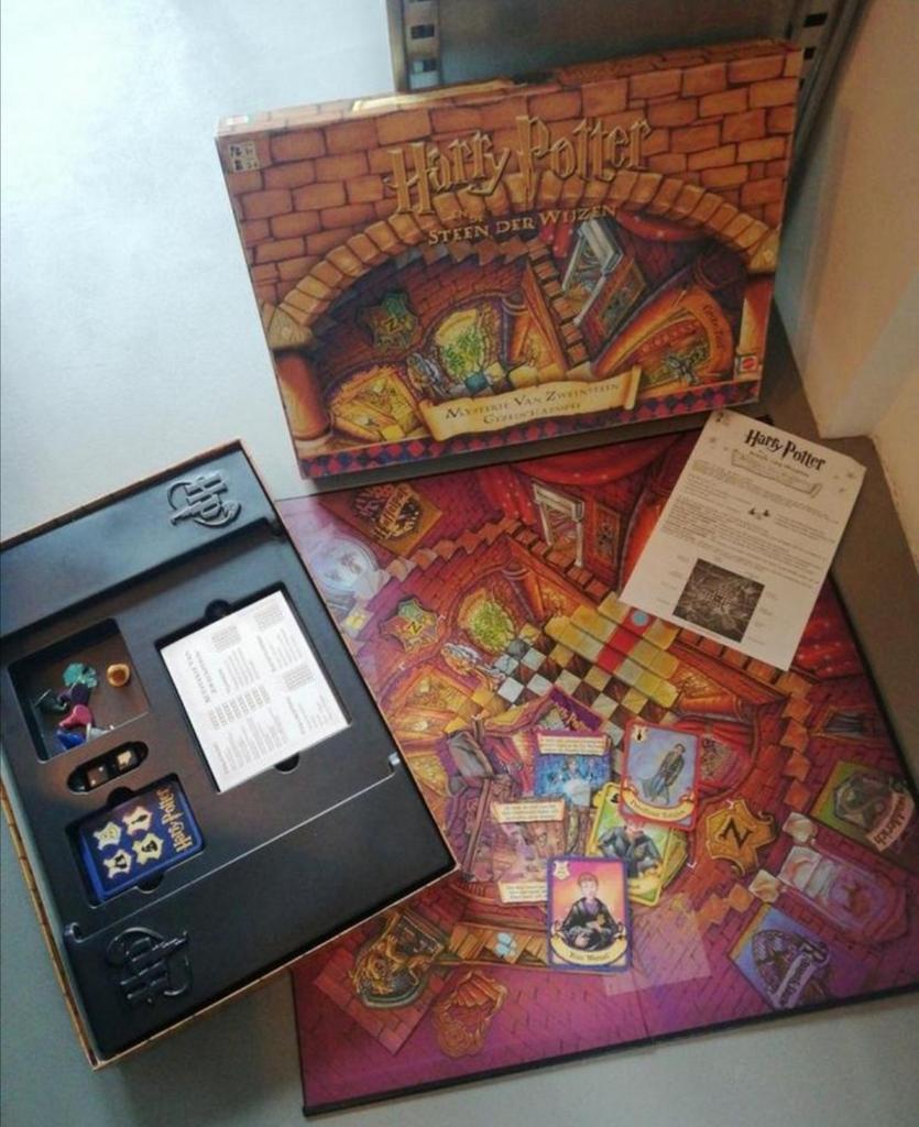 Mystery van Zweinstein, Harry Potter bordspel, Vijf spelers of meer, Ophalen of Verzenden, Zo goed als nieuw