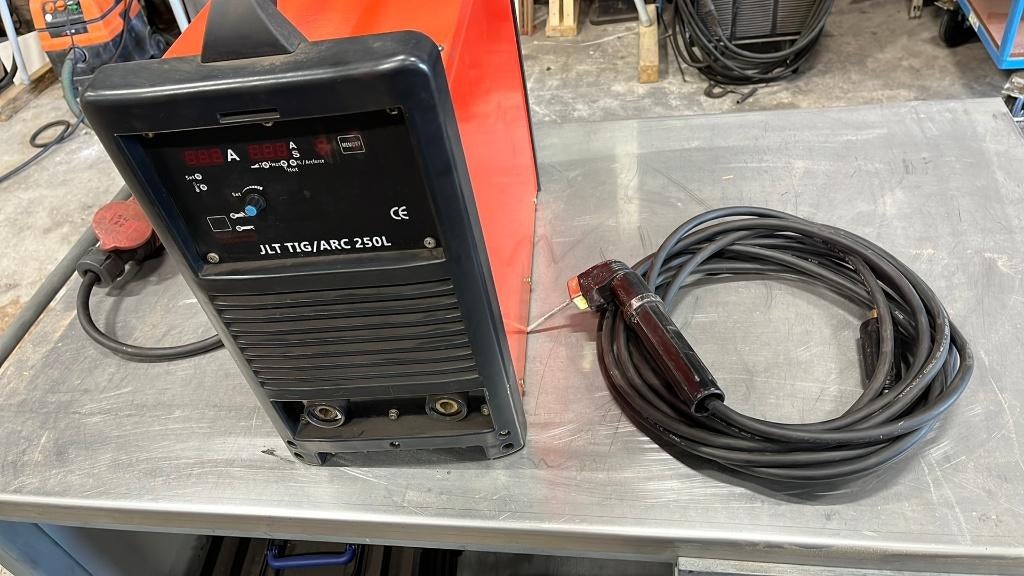 lasaparaat (elektroden) 380V, Ophalen, Zo goed als nieuw, 250 ampère of meer, Elektroden