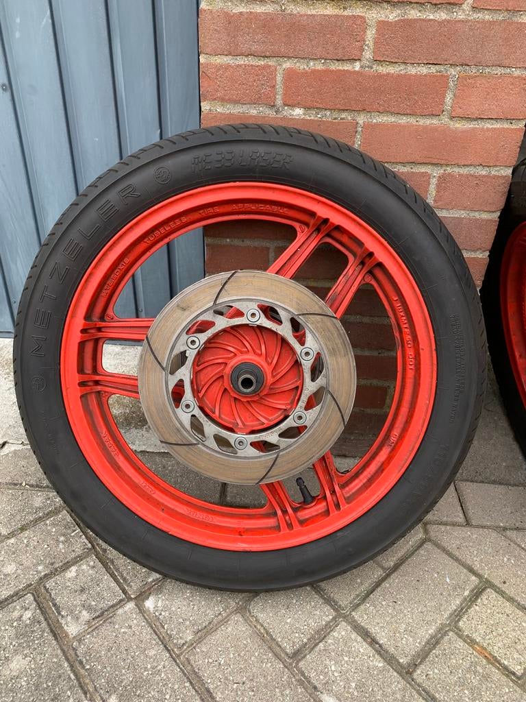 Wielen Honda VF 750 S 1984 en meer onderdelen., Motoren, Ophalen, Gebruikt