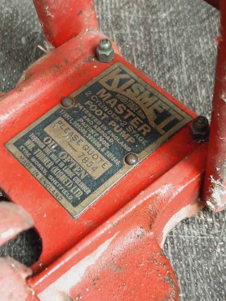 Antieke voetpomp van het merk KISMET MASTER., Ophalen of Verzenden