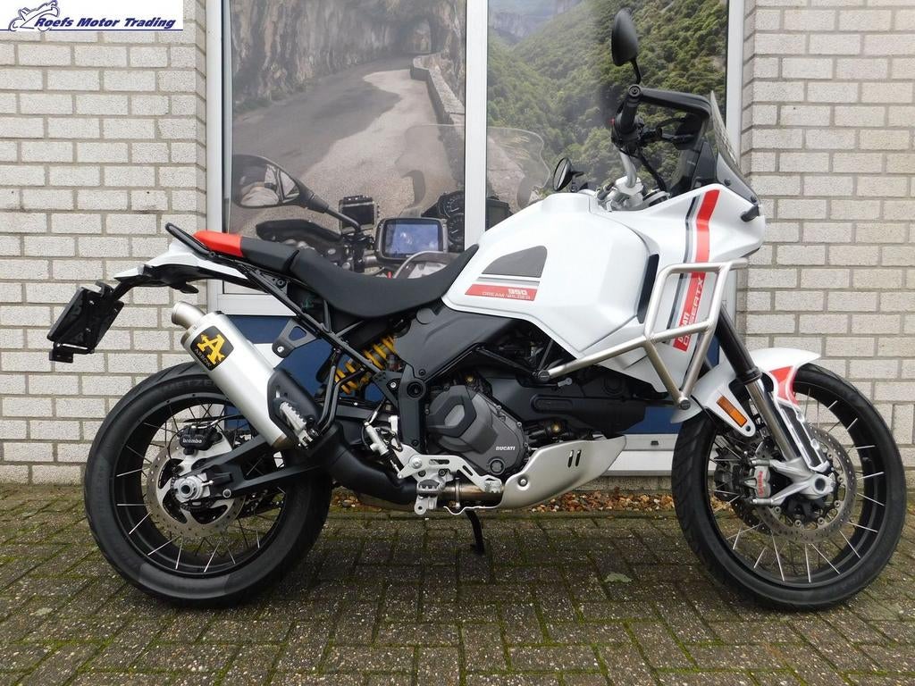 DUCATI DESERTX, bj 2023, 17988 km, nieuwstaat, DUCATI, 2 cilinders, Motorrijbewijs A, Bedrijf