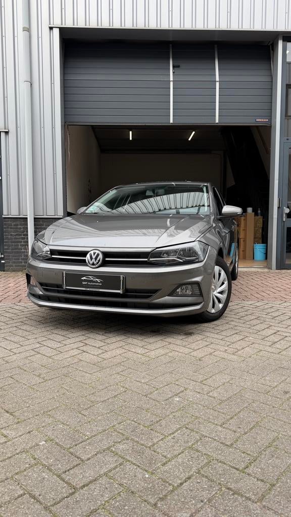 Volkswagen Polo 1.0 MPI 75pk 5D BMT 2018 Grijs, 1005 kg, Stof, 74 pk, Euro 6