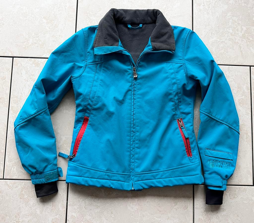 ZGAN Protest snowboard / ski jas maat 152 - heel leuk!, Kinderen en Baby's, Kinderkleding | Maat 152, Ophalen of Verzenden, Zo goed als nieuw