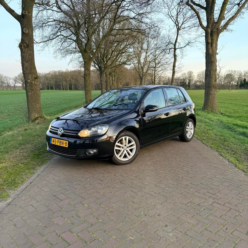 Volkswagen Golf 1.2 TSI AIRCO CRUISE LED NAVI STUURBEDIENING, Voorwielaandrijving, Zwart, 4 cilinders, Origineel Nederlands