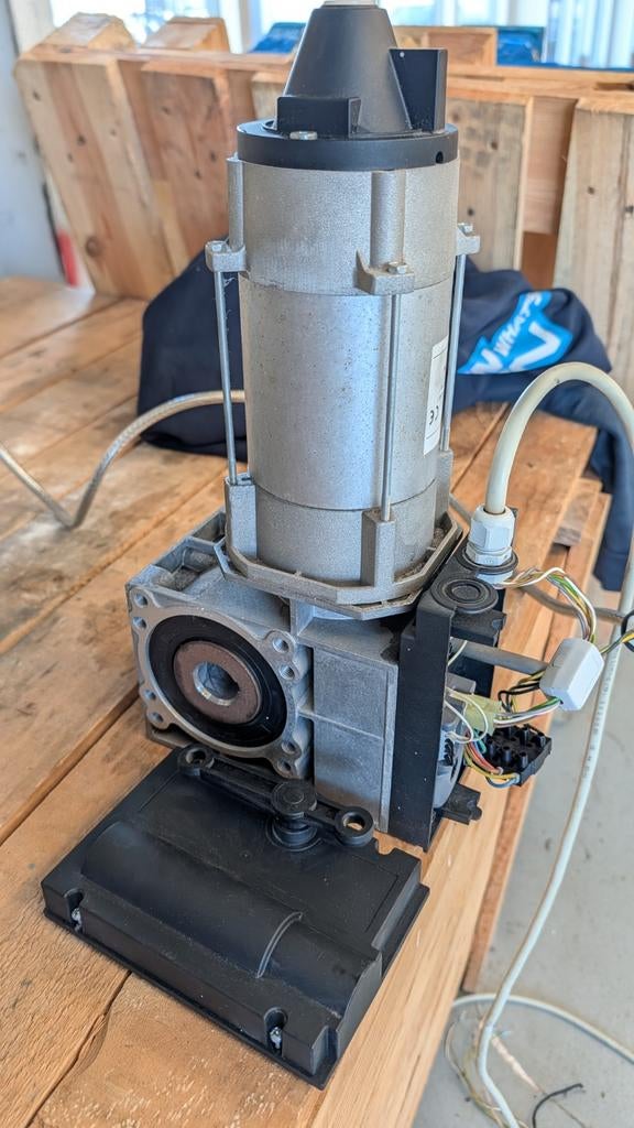 Overheaddeur motor zonder besturing, Gebruikt, Binnendeur, Ophalen of Verzenden, 120 cm of meer